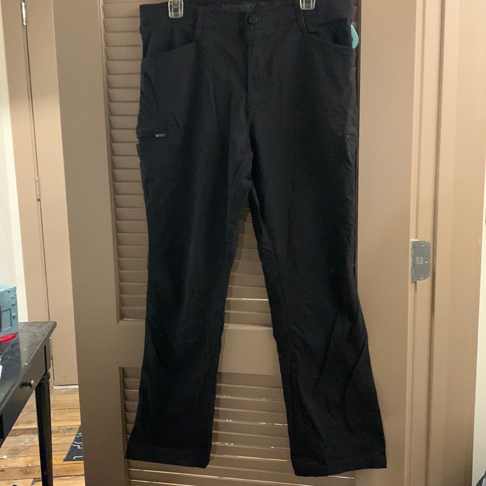 Mens Wrangler Flex waist outdoor cargo pants Size 34x30